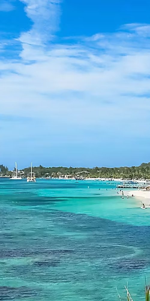 Getting Around Roatán, HN