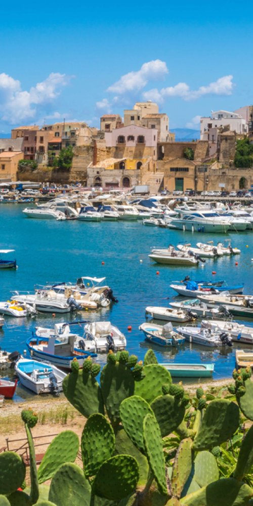 Streets and bicycles in Castellammare del Golfo